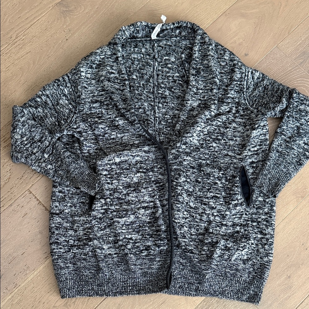 Lululemon Athletica Black and Gray Cardigan